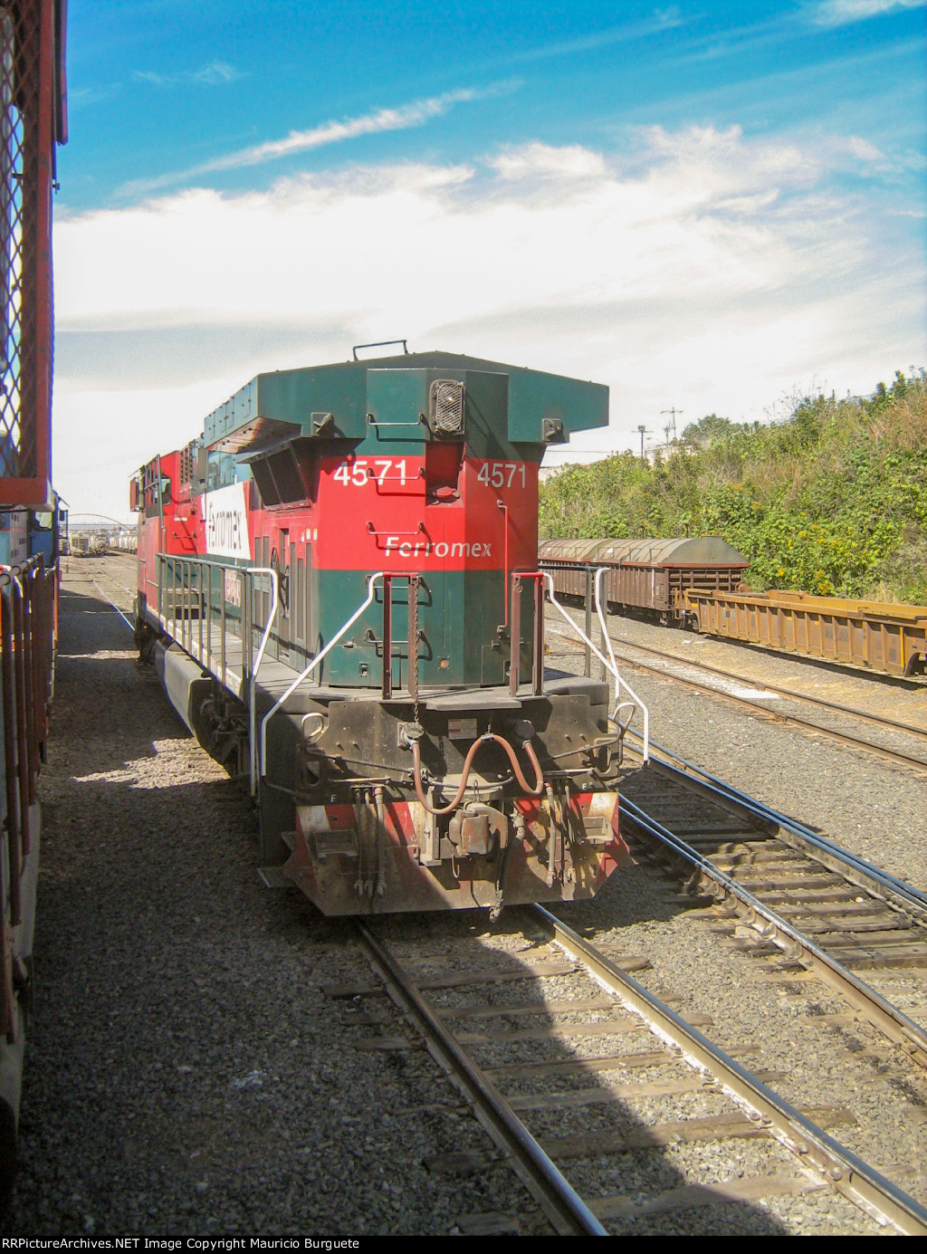 FXE AC4400 Locomotive in the yard